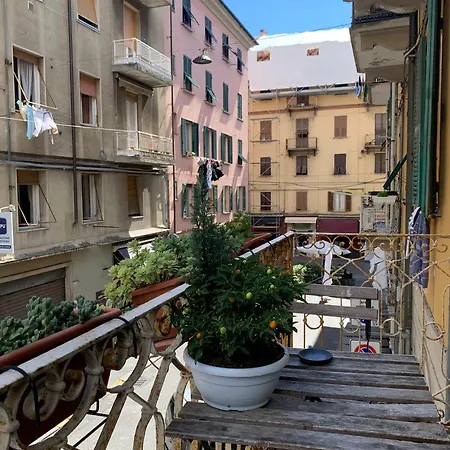 La Taverna Del Metallo Herberg *