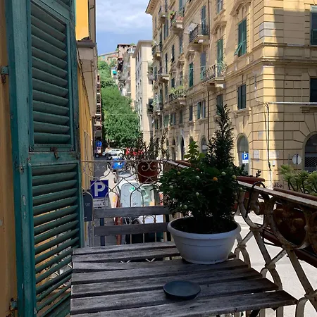 La Taverna Del Metallo Inn