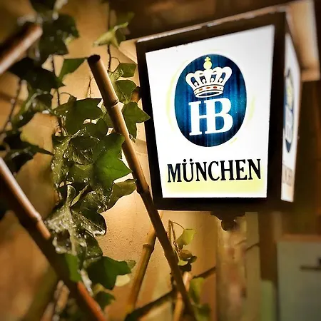 Herberg La Taverna Del Metallo *