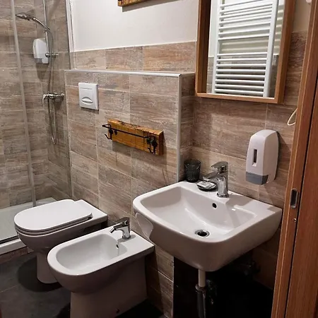 La Taverna Del Metallo Kro