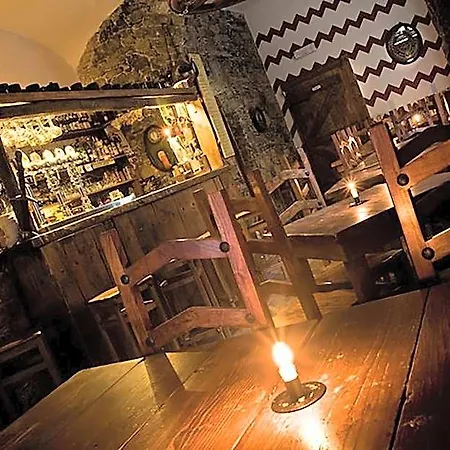 La Taverna Del Metallo Λα Σπέτσια