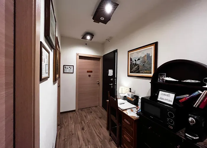 La Taverna Del Metallo Herberg *