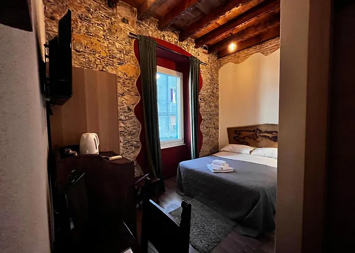 Herberg La Taverna Del Metallo